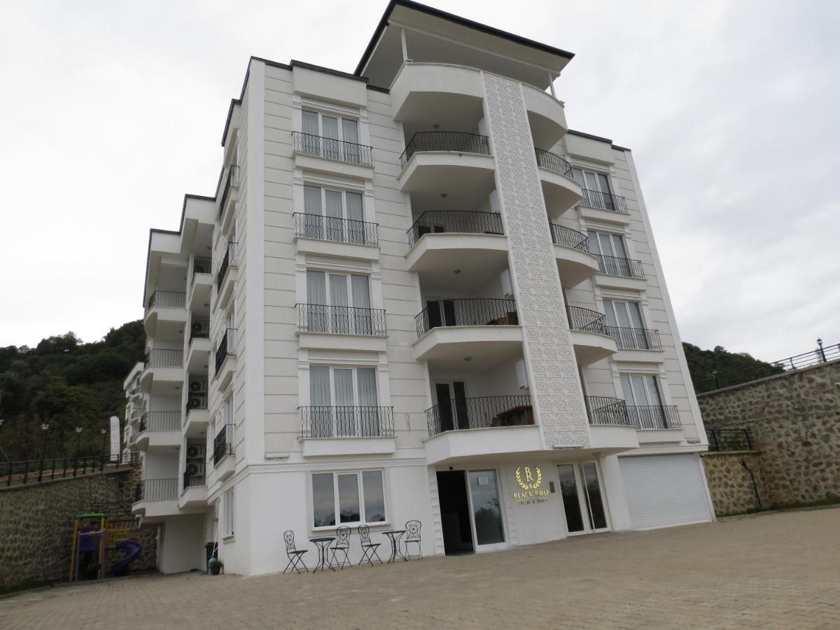 Black Rose Aparthotel Kaşüstü Esterno foto