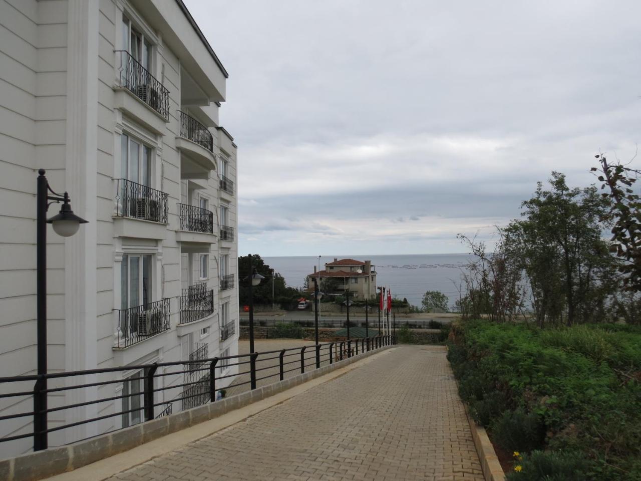 Black Rose Aparthotel Kaşüstü Esterno foto